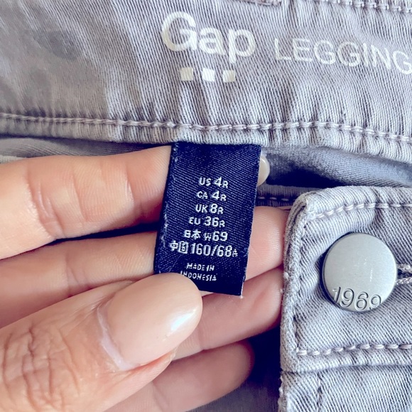 GAP CAMO CARGO PANTS SIZE 4 - Picture 12 of 13